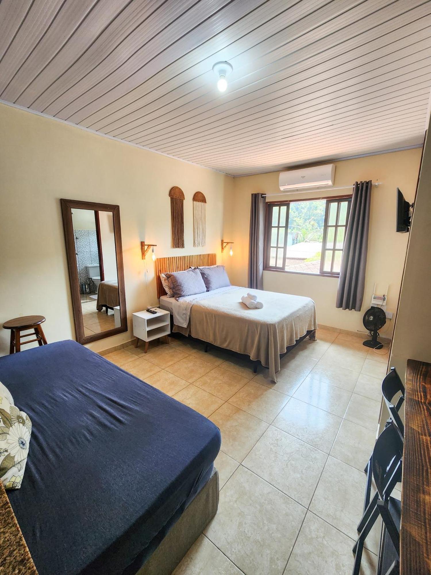 Explorer Tours - Loft Com Cozinha Centro Abraao Bagian luar foto